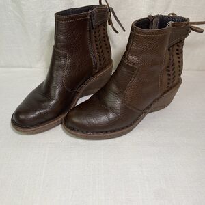 Lobo Solo Women’s Brown Leather Boots Wedge Heel Back Tie Size 7.5